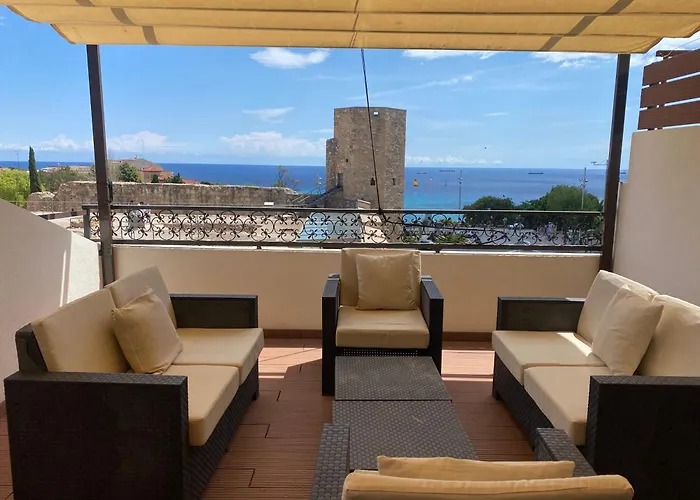 Circus House, Tarracohomes
